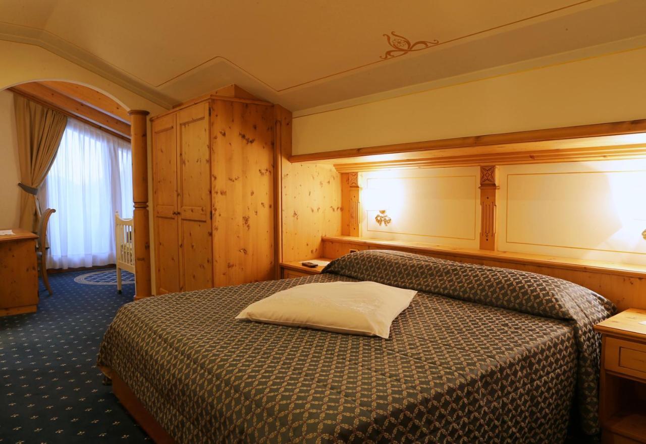 Hotel Belvedere Srl ファーイ・デッラ・パガネッラ エクステリア 写真