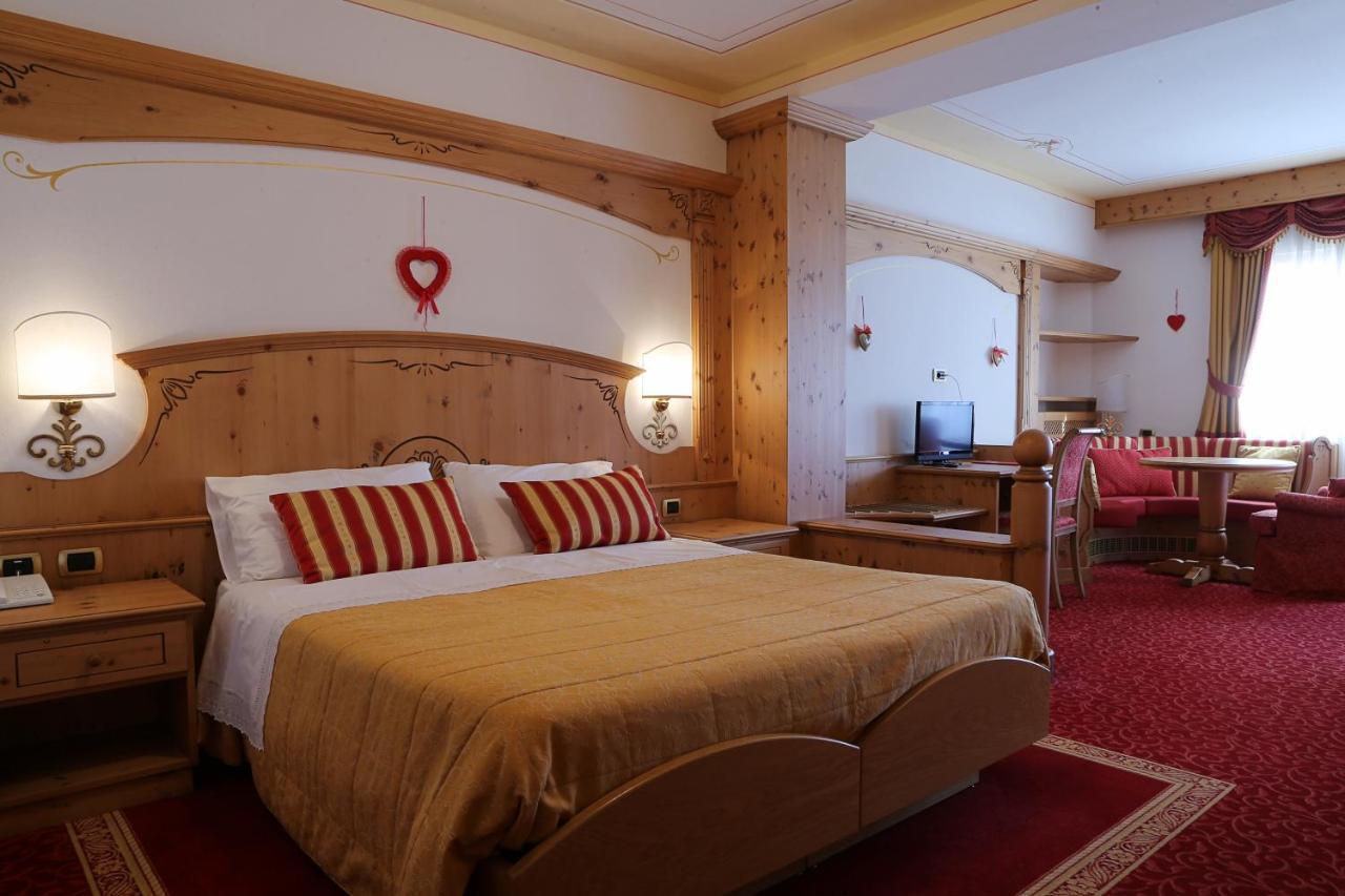 Hotel Belvedere Srl ファーイ・デッラ・パガネッラ エクステリア 写真
