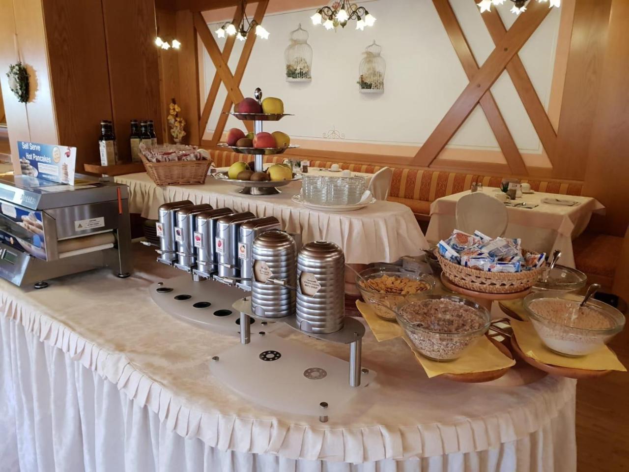 Hotel Belvedere Srl ファーイ・デッラ・パガネッラ エクステリア 写真