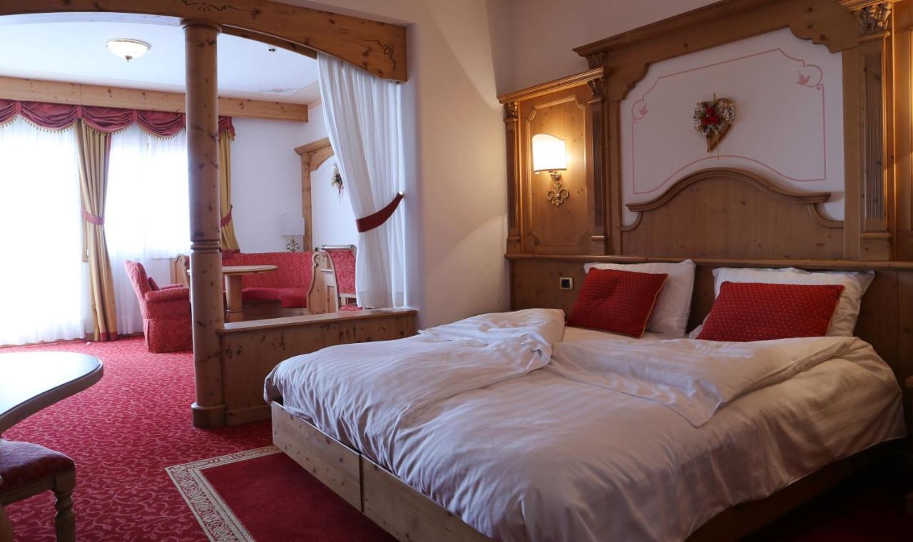 Hotel Belvedere Srl ファーイ・デッラ・パガネッラ エクステリア 写真